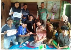 JM -FAI calon bupati dan wakil Bupati kabupaten Empat Lawang Sumsel berikan bantuan korban kebakaran Pasemah air keruh kecamatan paiker.