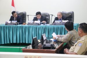 *Bukan Rakyat yang Harus Memahami UU-KIP, Tapi Birokrat yang Harus Punya Hati Nurani dalam Mengambil Keputusan*