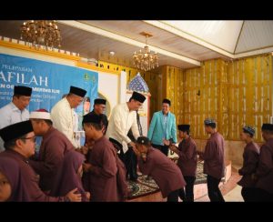 H. Muchendi Berangkatkan Kafilah OKI Ikuti STQH Sumsel