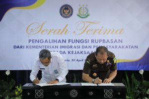 penandatanganan-kesepakatan-bersama-pengalihan-pengelolaan-rupbasan-dari-kemenimipas-kepada-kejaksaan-ri-jakarta-kejaksaan-ri-dan-kementerian-imigrasi-dan-pemasyarakatan-kemenimipas-secara-res