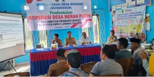 Musyawarah Desa Khusus (MUSDESSUS) Koperasi Desa Merah Putih Kecamatan Pendopo Barat Empat Lawang-Sumatra Selatan (Sumsel)