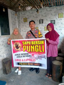 Polsek Bukit Batu Ajak Warga di Tangkiling Tolak Pungli Lewat Sosialisasi Perpres No. 87 Tahun 2016