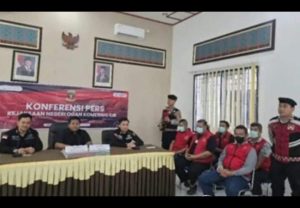 Kejari OKI Terima Penyerahan 6 Tersangka Korupsi