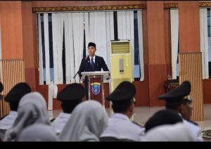 Pejabat Harus Total Melayani, Seirama dan Setia Kepada Masyarakat