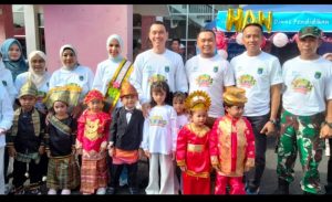 Bupati Kabupaten OKI, Hadiri Pagi Ceria Hari Anak Nasional (HAN) 2025, Siswa dan Siswi Juga Guru-Guru TK Negeri Pembina Kayuagung Sangat Antusias