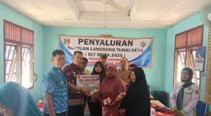 Pekon Wayharong Salurkan BLT Dana Desa Tahap III Tahun 2025 untuk 16 KPM