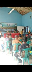 Dinas tata lingkungan kab.tanggamus laksanakan sosialisasi program kampung iklim (proklim) di pekon air Kubang.