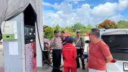 Guna Memastikan Distribusi BBM Berjalan Lancar, Polres Seruyan Rutin Patroli Ke SPBU